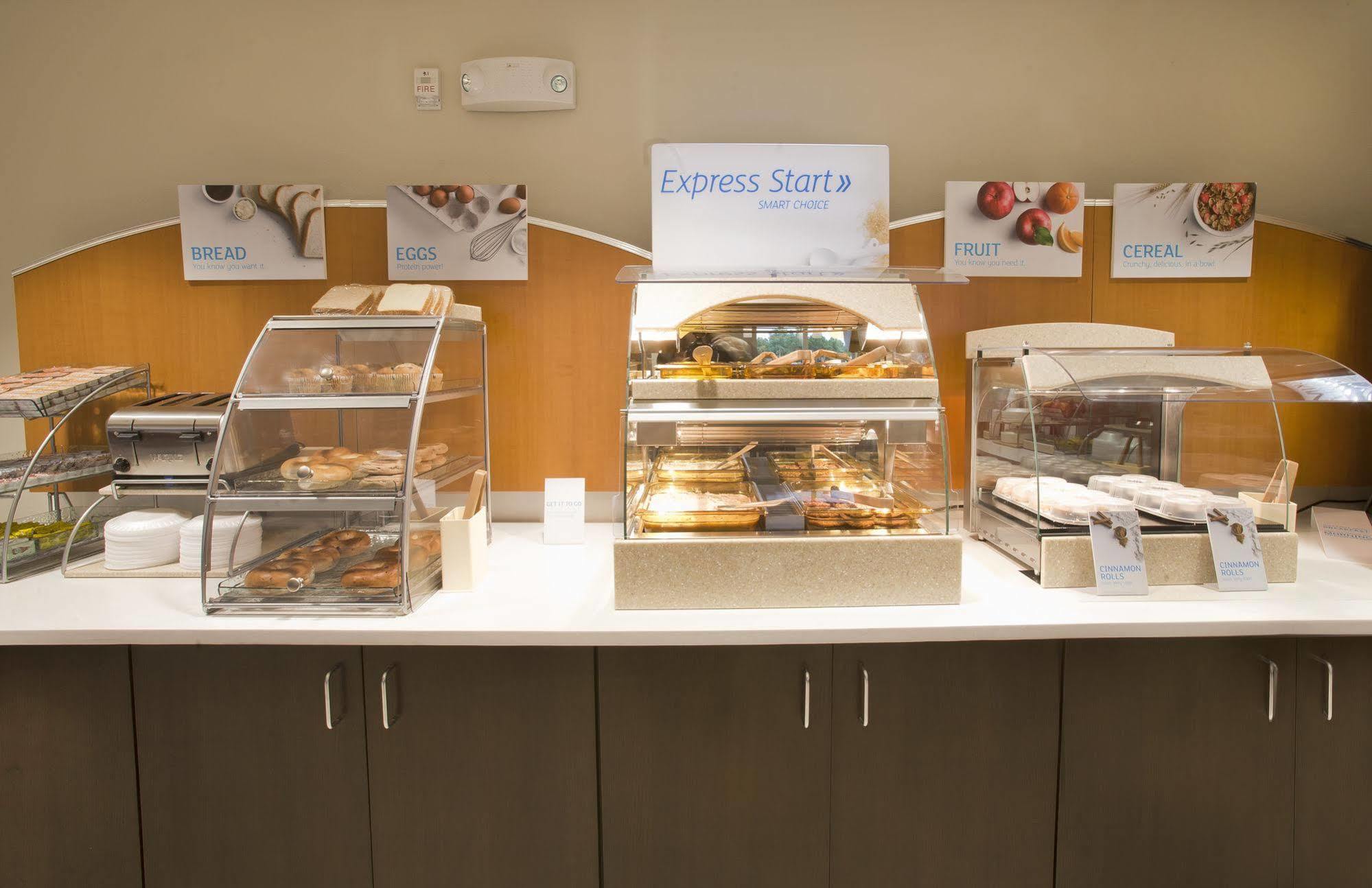 Holiday Inn Express Hotel & Suites Hot Springs By Ihg Ngoại thất bức ảnh